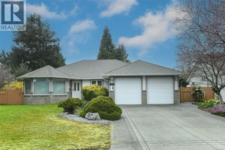 555 Haida St, Comox, British Columbia V9M4A7