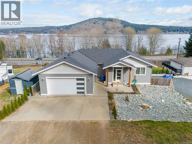 3077 Hillview Rd, Lantzville, British Columbia V0R2H0