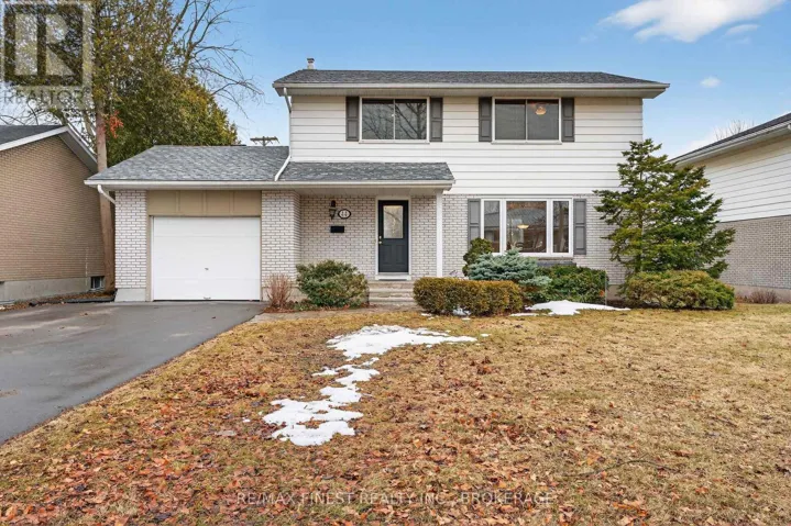 44 CASTERTON AVENUE, Kingston (Central City West), Ontario K7M1R5