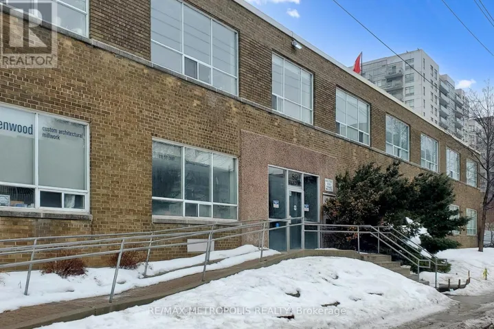 100 - 80 WARD STREET, Toronto (Dovercourt-Wallace Emerson-Junction), Ontario M6H4A6