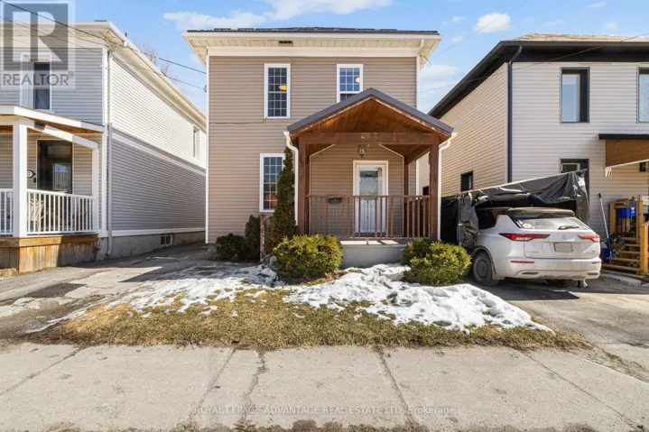 15 KENT STREET, Smiths Falls, Ontario K7A1B5
