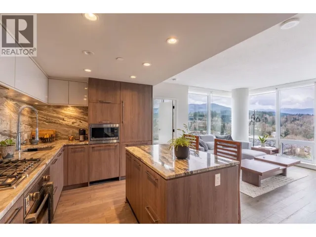 1702 680 SEYLYNN CRESCENT, North Vancouver, British Columbia V7J0B5