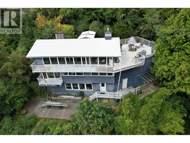 510 ST. ANDREWS ROAD, West Vancouver, British Columbia V7S1V2