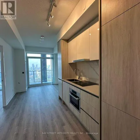 3815 - 180 FRONT STREET S, Toronto (Moss Park), Ontario M5A0K9