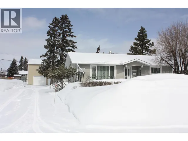 8112-8116 95 AVENUE, Fort St. John, British Columbia V1J1G8