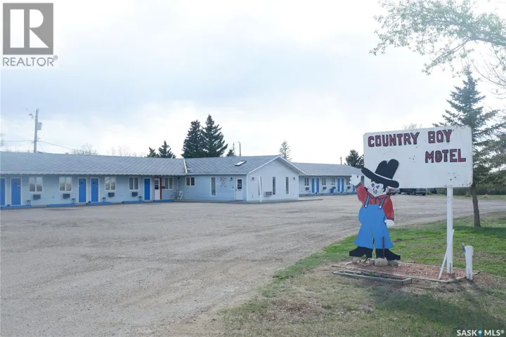 143 Railway AVENUE, Coronach, Saskatchewan S0H0Z0