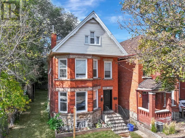 1 MADISON AVENUE, Hamilton (Gibson), Ontario L8L5Y2