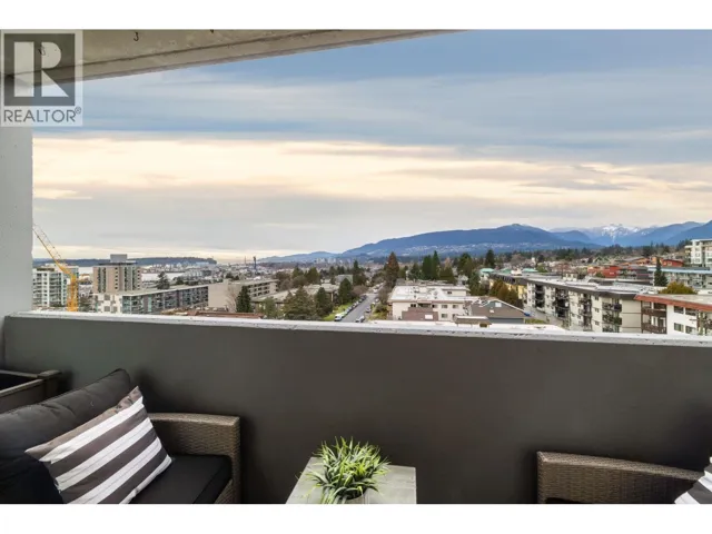 905 110 W 4TH STREET, North Vancouver, British Columbia V7M3H3