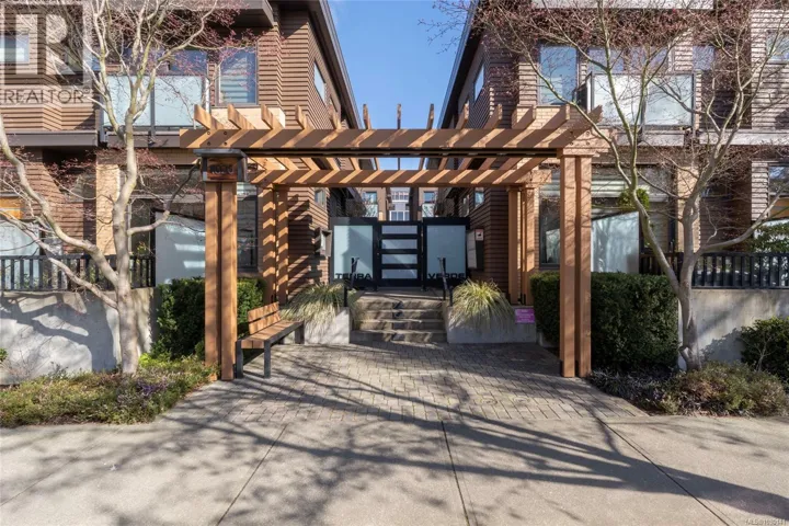 10 1020 Richardson St, Victoria, British Columbia V8V3C5