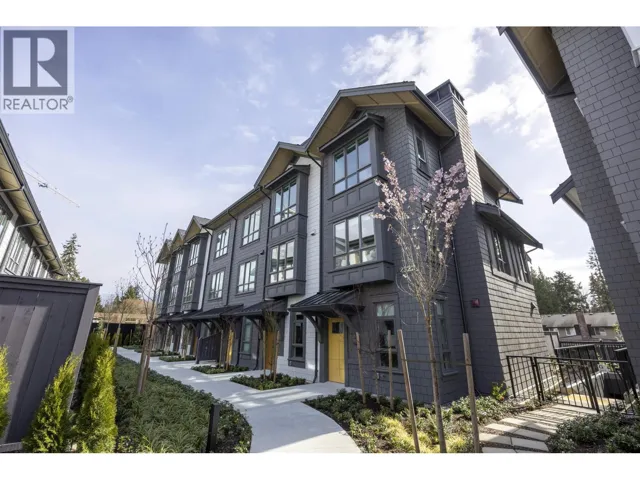 102 2322 EMERY COURT, North Vancouver, British Columbia V7J0G3