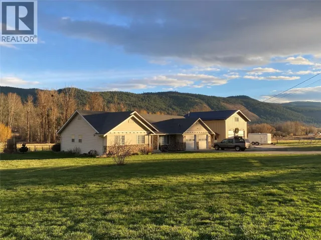 6524 Highway 6, Coldstream, British Columbia V1B3C6