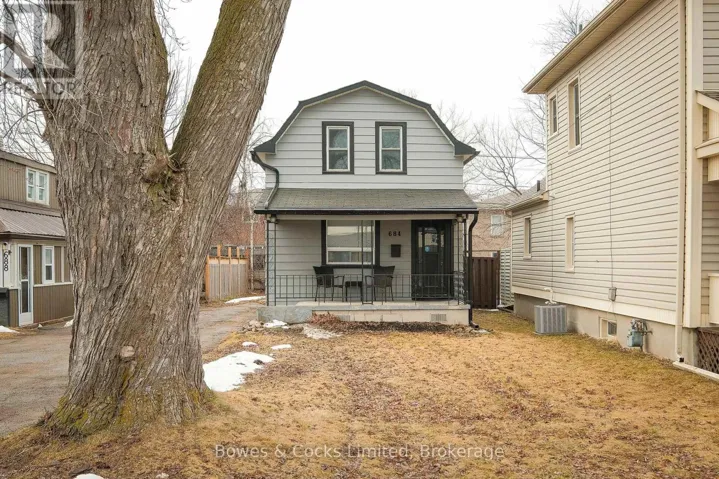 684 ST. MARY'S STREET, Peterborough (Otonabee Ward 1), Ontario K9J4G9