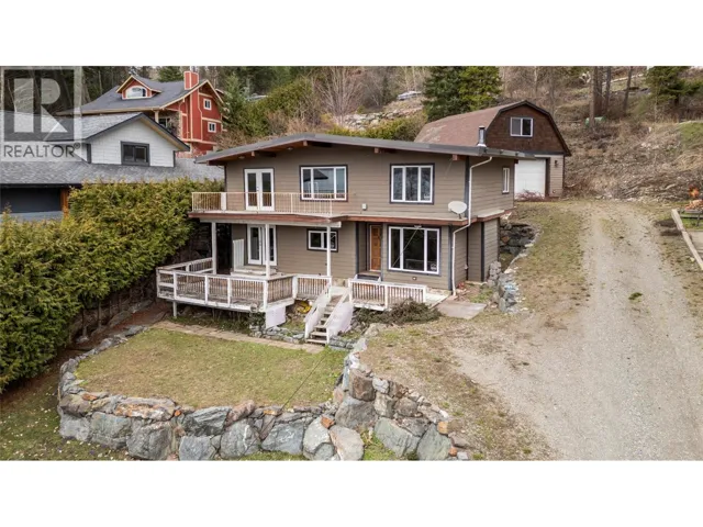 3003 Squilax-Anglemont Road, Lee Creek, British Columbia V0E1M4