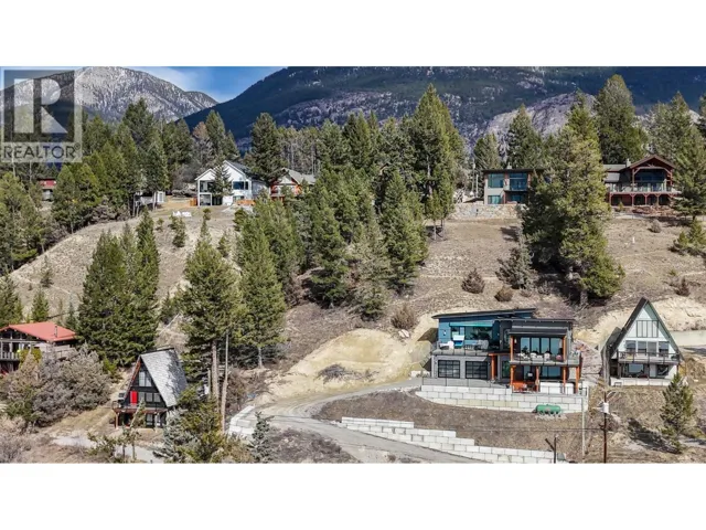 1172 Baltac Road, Windermere, British Columbia V0A1K3