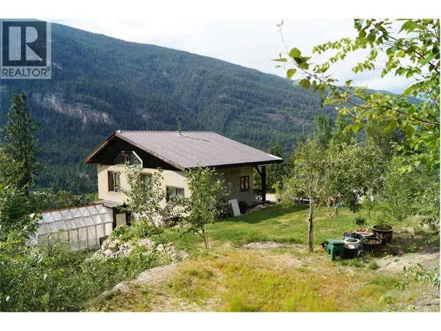 4650 6 Highway, Winlaw, British Columbia V0G2J0