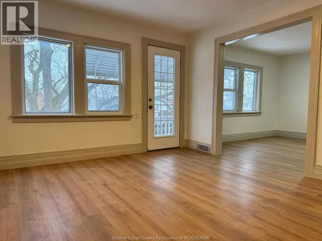 1521 PARENT AVENUE, Windsor, Ontario N8X4J8