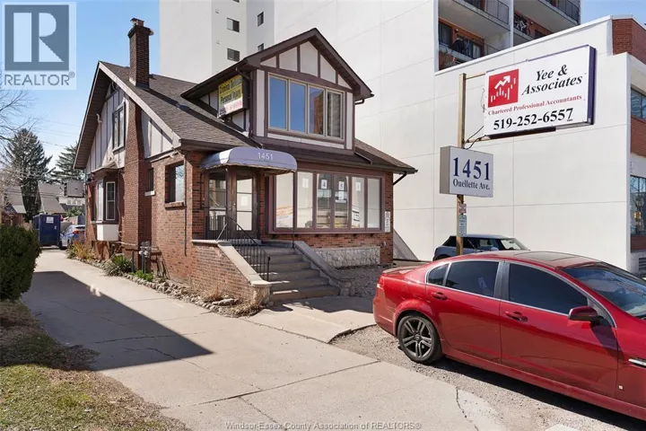 1451 OUELLETTE AVENUE, Windsor, Ontario N8X1K1