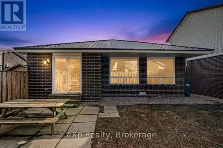 9190 BLENCARN COURT, Windsor, Ontario N8S4L3