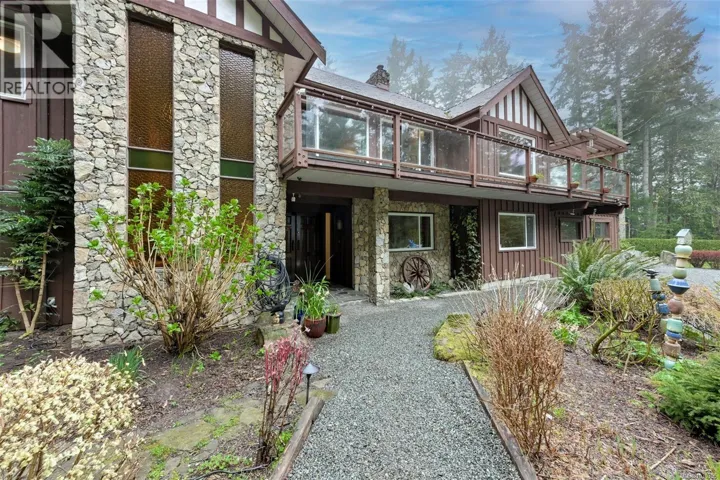 11391 West Saanich Rd, North Saanich, British Columbia V8L5H1