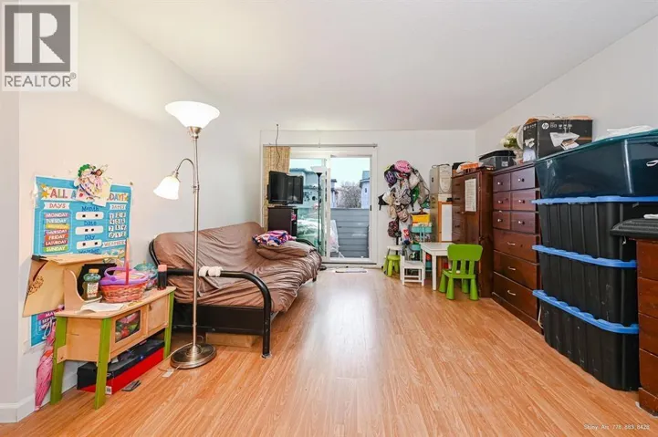 406 16 LAKEWOOD DRIVE, Vancouver, British Columbia V5L4L1