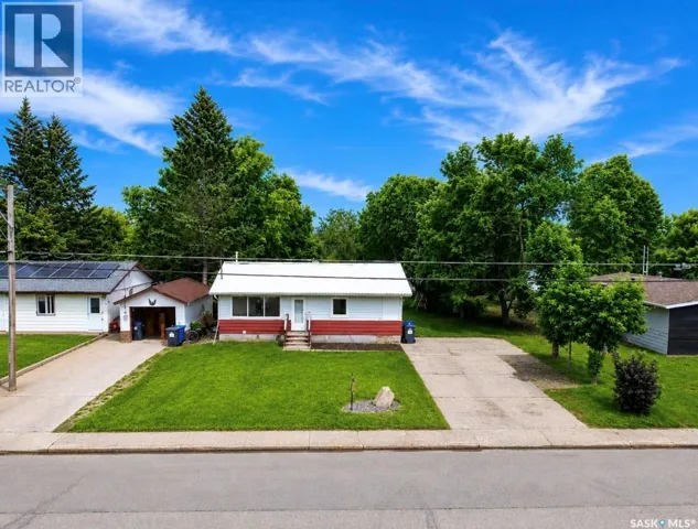 737 Sumner STREET, Esterhazy, Saskatchewan S0A0X0