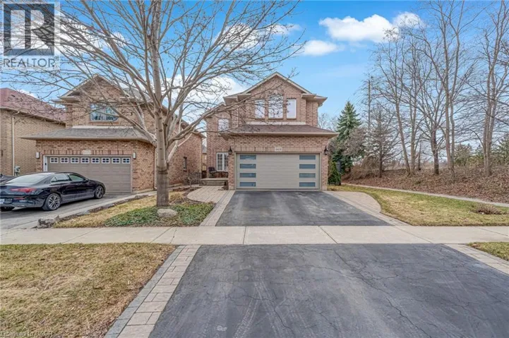 2423 VALLEY HEIGHTS Crescent, Oakville, Ontario L6H6X2