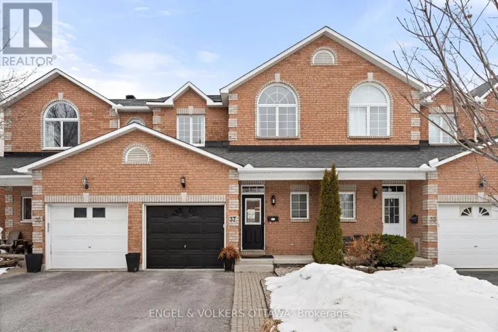 37 LAUMANN COURT, Ottawa, Ontario K2S1V9