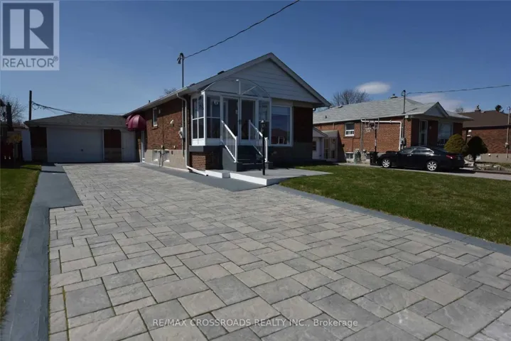BSMT - 16 CROSLAND DRIVE, Toronto (Wexford-Maryvale), Ontario M1R4M8
