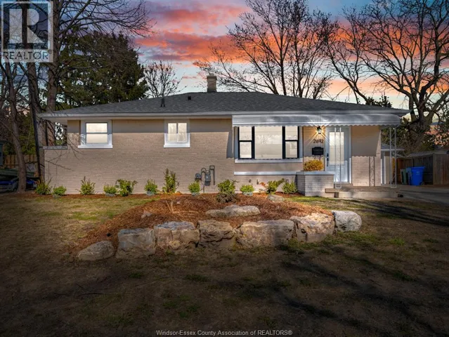 2692 EVERTS, Windsor, Ontario N9E2V1