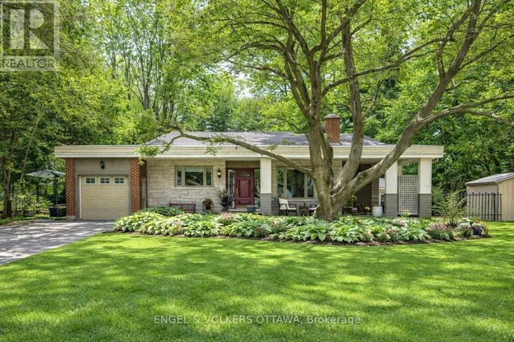 3 HAZELWOOD WAY, Ottawa, Ontario K2C3H1