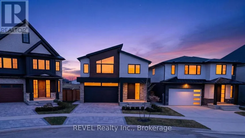 17 ARSENAULT CRESCENT, Pelham (Fonthill), Ontario L0S1E1