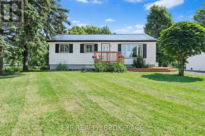 912 8TH LINE ROAD, Frontenac Islands (The Islands), Ontario K0H2Y0