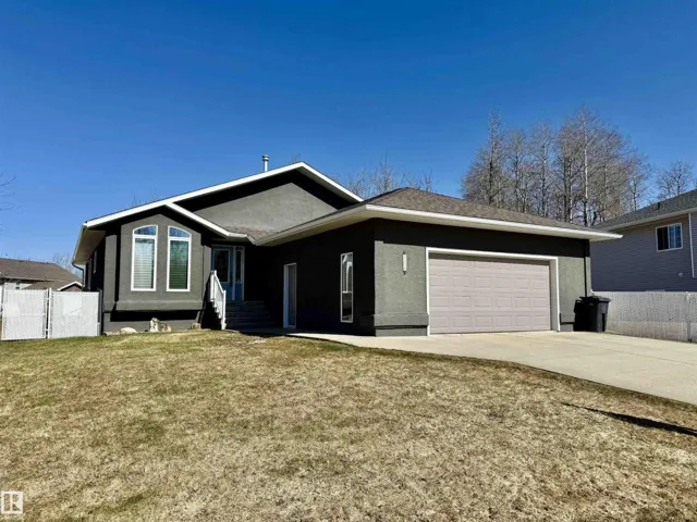 3520 45 ST, Drayton Valley, Alberta T7A1W3