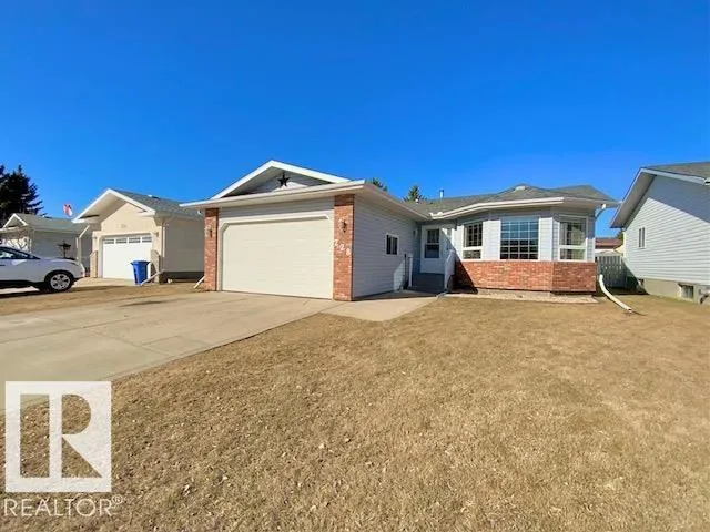 228 PARKSIDE DR, Wetaskiwin, Alberta T9A3J5