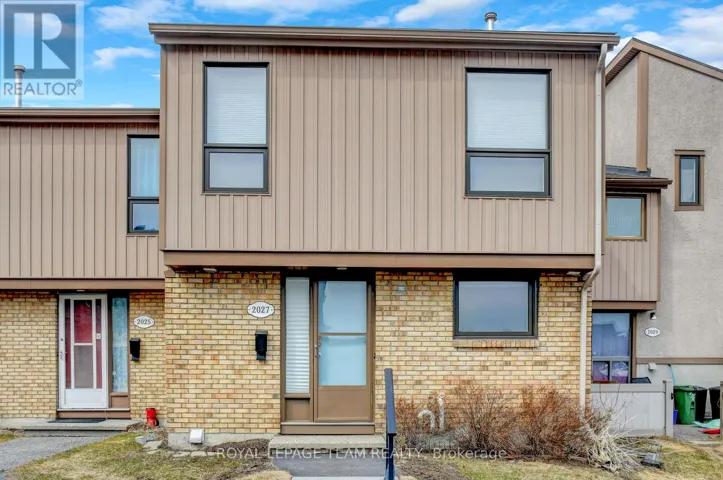 35 - 2027 STONEHENGE CRESCENT, Ottawa, Ontario K1B4N7