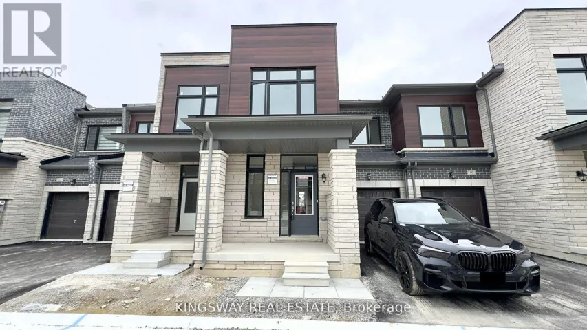 16 BLICK CRESCENT, Aurora, Ontario L4G4A7