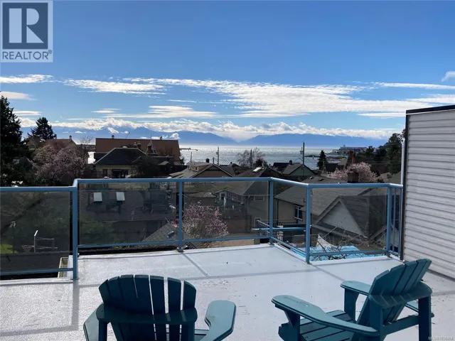 11 333 Robert St, Victoria, British Columbia V9A3L3