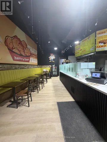 256 QUEEN STREET S, Caledon (Bolton West), Ontario L7E4T7