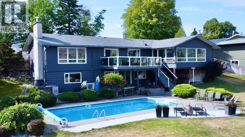 5622 Yarrow Street, Oliver, British Columbia V0H1T9