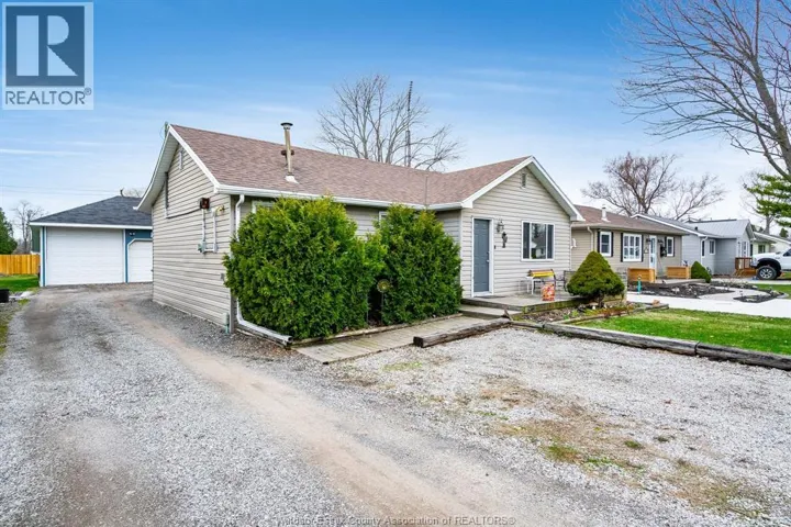6 Standaert ROAD, Chatham, Ontario N7M5J7