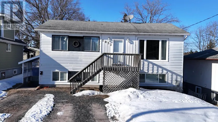 1032 Ninth ST N, Kenora, Ontario P9N2T3