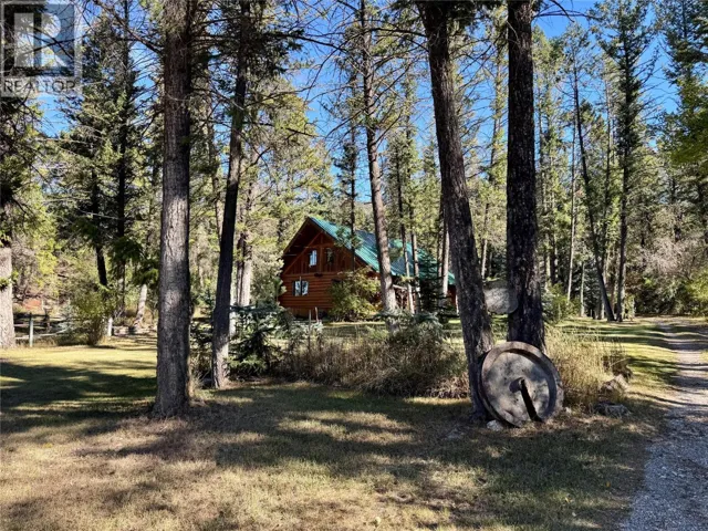 4892 Ogilvey Avenue, Fairmont Hot Springs, British Columbia V0A1L1