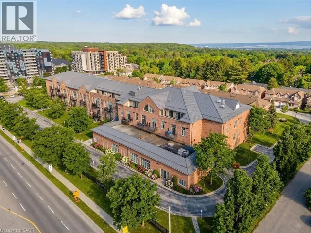 262 DUNDAS Street E Unit# 320, Waterdown, Ontario L8B1A9
