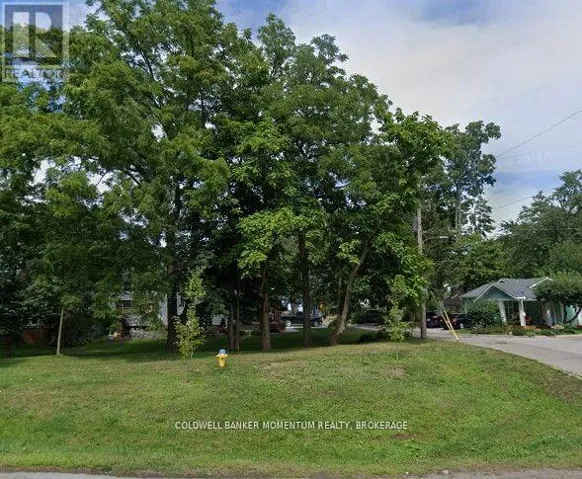 10A BETTS AVENUE, Grimsby (Grimsby Beach), Ontario L3M2S6