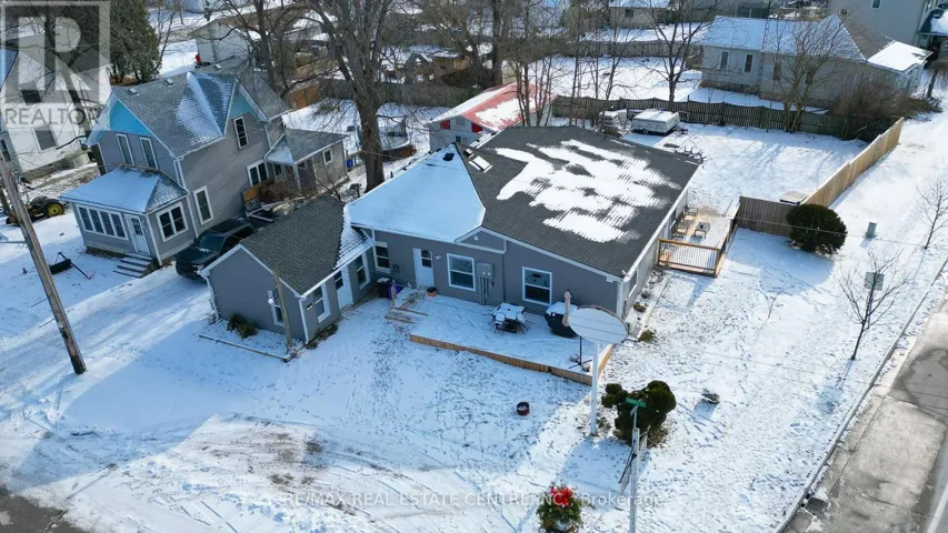 159 KING STREET, St. Clair, Ontario N0P2H0