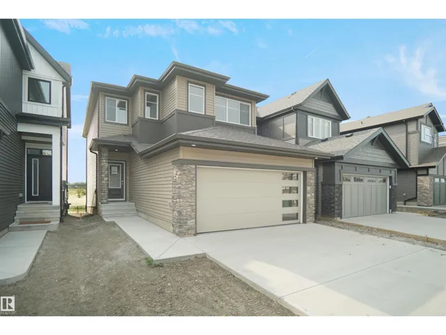 1015 14 AV NW, Edmonton, Alberta T6T2R6