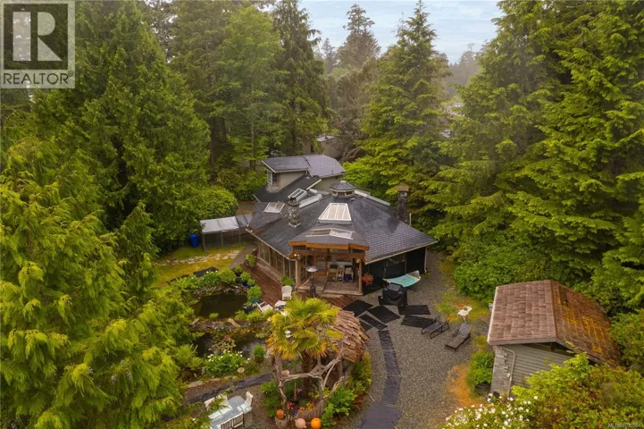 1364 Chesterman Beach Rd, Tofino, British Columbia V0R2Z0