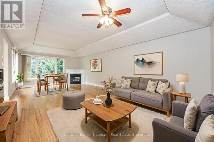 UPPER - 18 WHITTAKER COURT, Guelph (Kortright Hills), Ontario N1C1G1