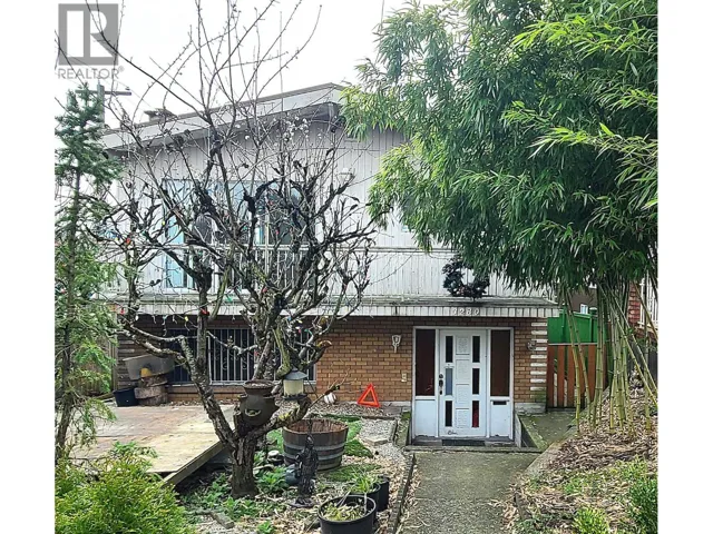 3280 E 6TH AVENUE, Vancouver, British Columbia V5M1S7