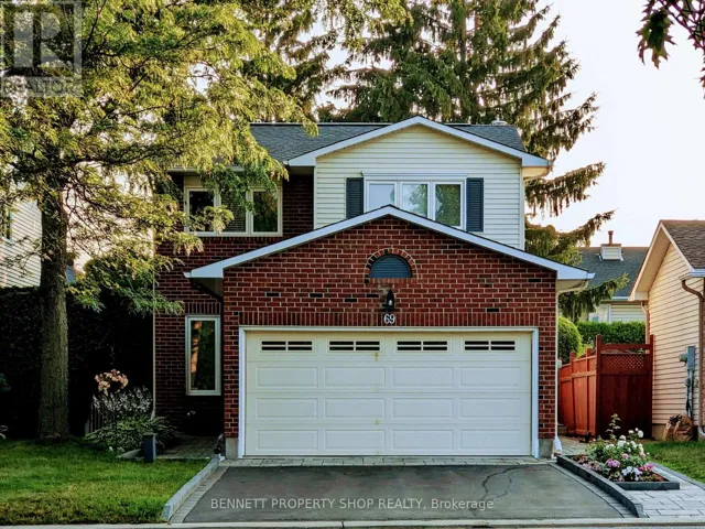 69 LONGDEN PLACE, Ottawa, Ontario K2M1T9